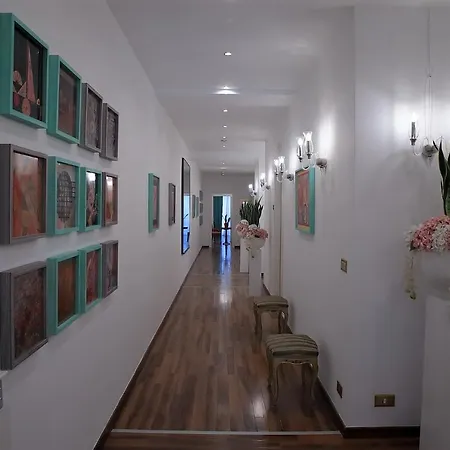 L.t. Savoia Palace & Cavour C.l. Penzion Bari